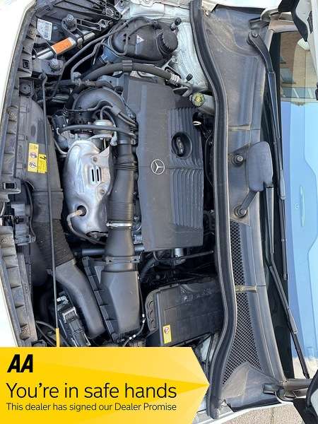 2012 MERCEDES-BENZ B180 BLUEEFFICIENCY SPORT AUTO 2012 MERCEDES-BENZ B180 BLUEEFFICIENCY SPORT AUTO