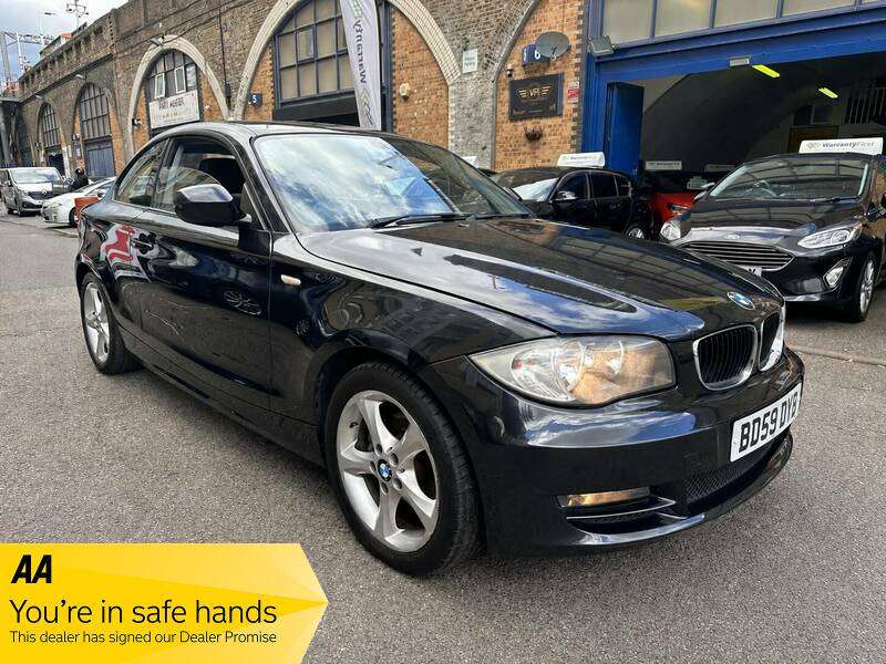 A 2010 BMW 1 SERIES 120I SPORT A 2010 BMW 1 SERIES 120I SPORT