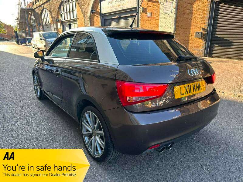 2011 AUDI A1 2011 AUDI A1