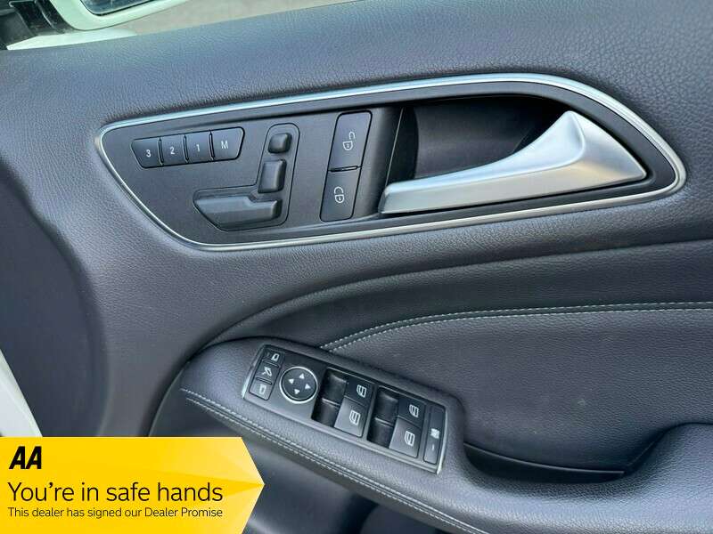 2012 MERCEDES-BENZ B180 BLUEEFFICIENCY SPORT AUTO 2012 MERCEDES-BENZ B180 BLUEEFFICIENCY SPORT AUTO