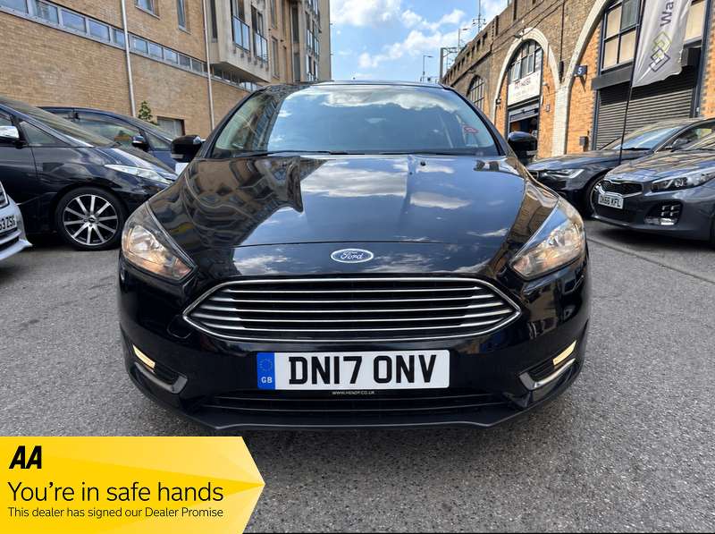 A 2017 FORD FOCUS TITANIUM A 2017 FORD FOCUS TITANIUM