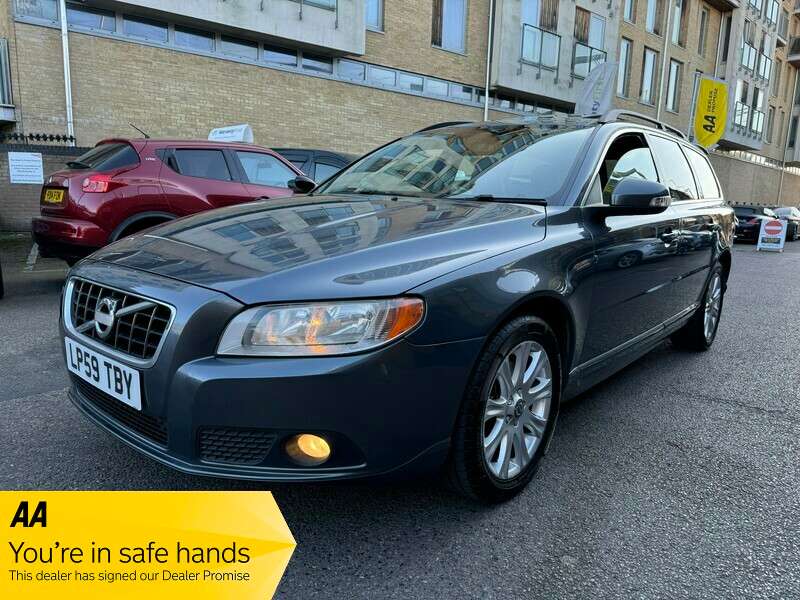 2009 VOLVO V70 2009 VOLVO V70