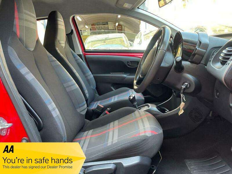 2015 PEUGEOT 108 2015 PEUGEOT 108