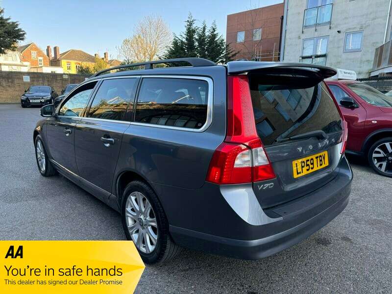 2009 VOLVO V70 2009 VOLVO V70