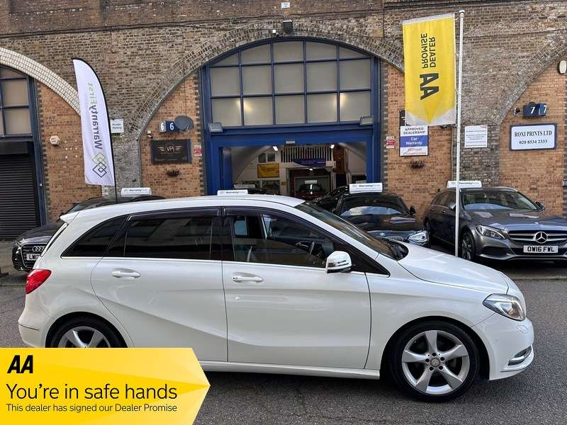 2012 MERCEDES-BENZ B180 BLUEEFFICIENCY SPORT AUTO 2012 MERCEDES-BENZ B180 BLUEEFFICIENCY SPORT AUTO