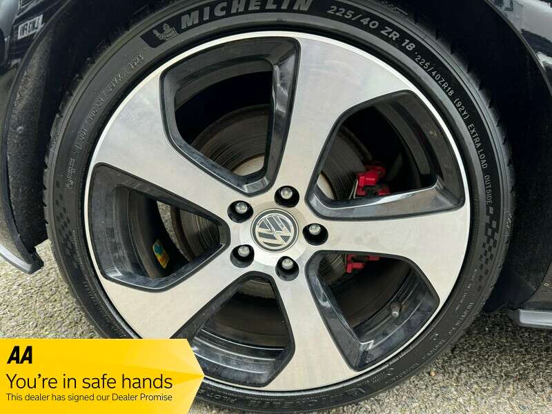 2015 VOLKSWAGEN GOLF GTI 2015 VOLKSWAGEN GOLF GTI