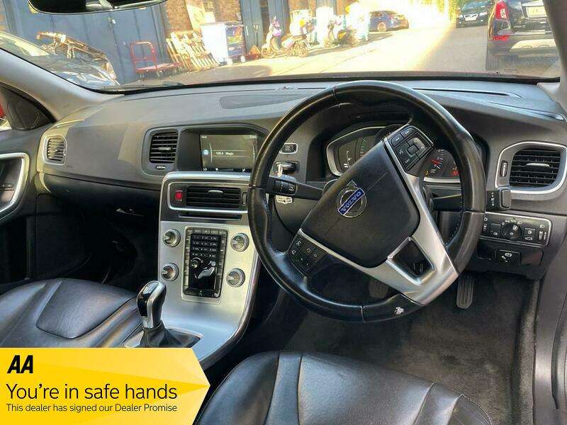 2016 VOLVO S60 2016 VOLVO S60