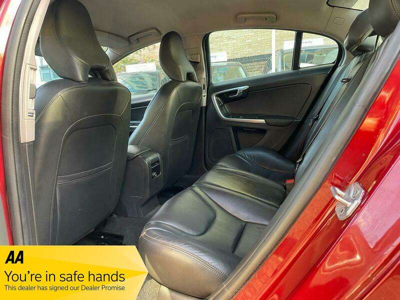 2016 VOLVO S60 2016 VOLVO S60