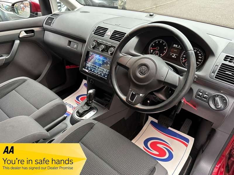 A 2014 VOLKSWAGEN TOURAN 1.4 TFSI DSG AUTO 7 SEATS A 2014 VOLKSWAGEN TOURAN 1.4 TFSI DSG AUTO 7 SEATS