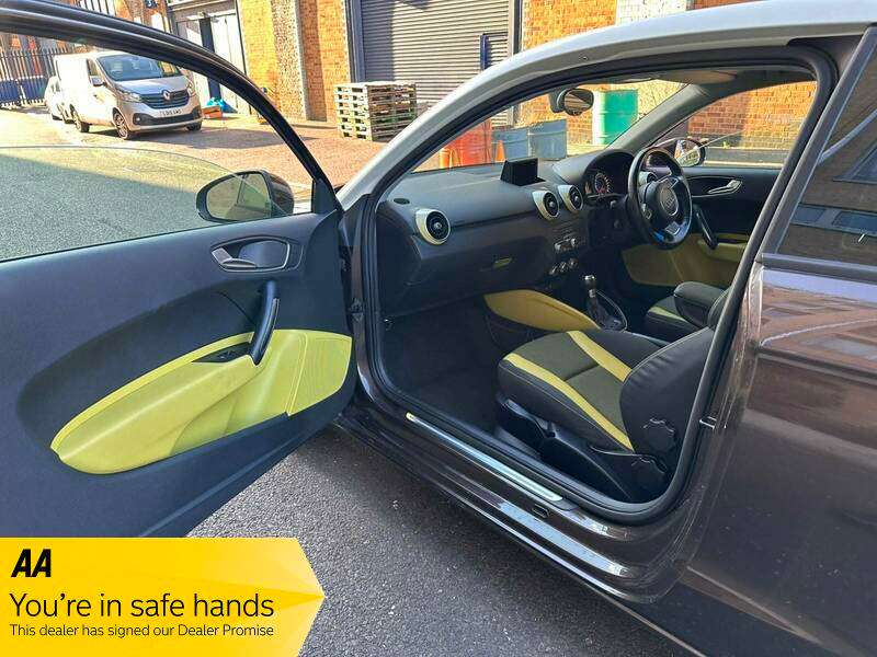 2011 AUDI A1 2011 AUDI A1