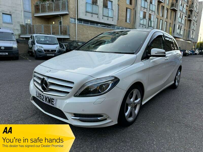 2012 MERCEDES-BENZ B180 BLUEEFFICIENCY SPORT AUTO 2012 MERCEDES-BENZ B180 BLUEEFFICIENCY SPORT AUTO