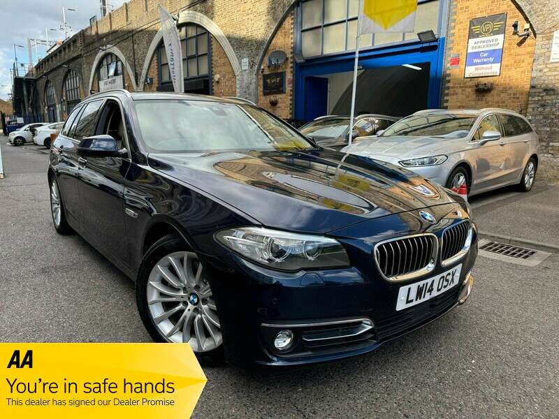 A 2014 BMW 5 SERIES 520i TOURING SE AUTO PETROL A 2014 BMW 5 SERIES 520i TOURING SE AUTO PETROL