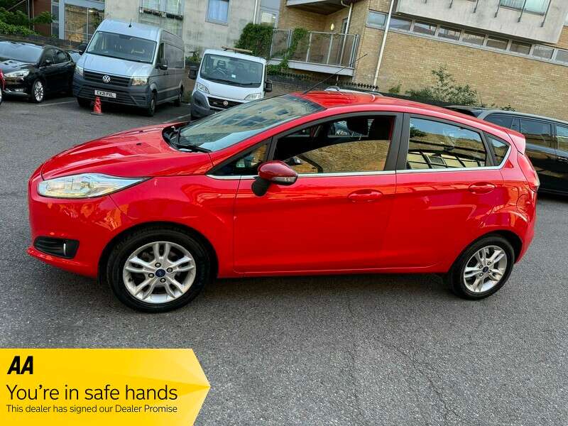 A 2017 FORD FIESTA ZETEC A 2017 FORD FIESTA ZETEC