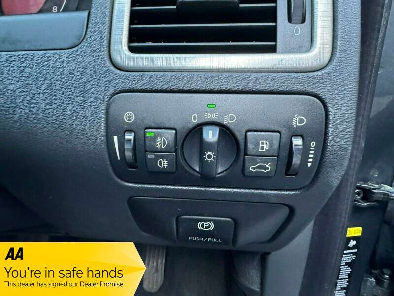 2009 VOLVO V70 2009 VOLVO V70