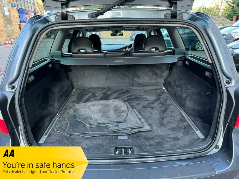 2009 VOLVO V70 2009 VOLVO V70