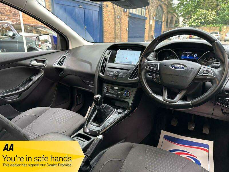 A 2017 FORD FOCUS TITANIUM A 2017 FORD FOCUS TITANIUM