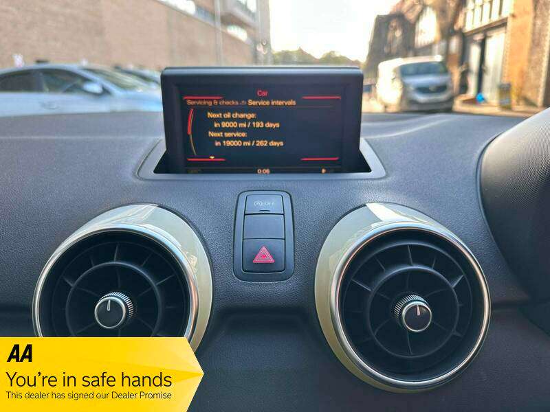2011 AUDI A1 2011 AUDI A1