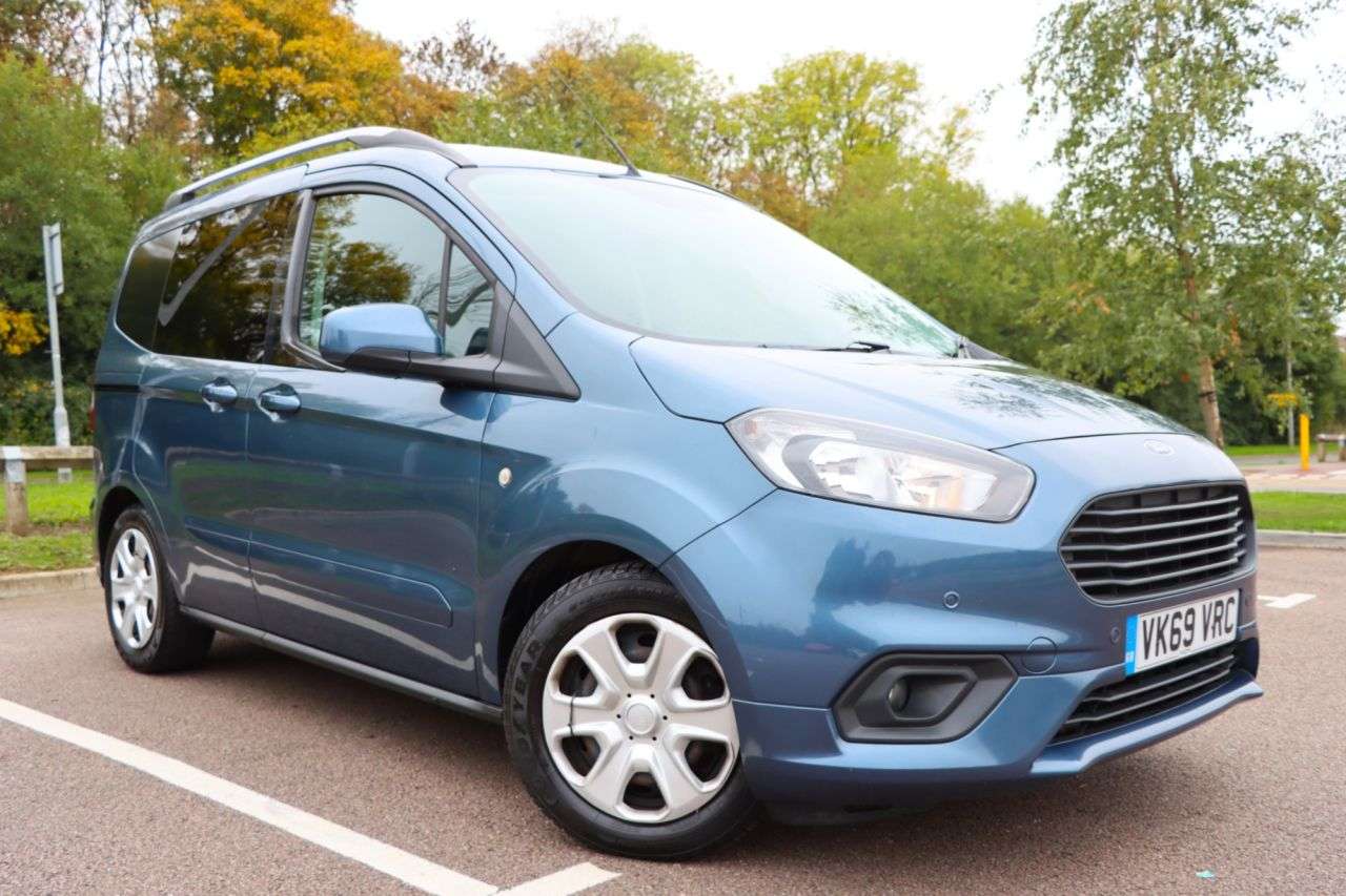 A 2019 FORD TOURNEO COURIER 1.0 EcoBoost Zetec MPV 5dr Petrol Manual Euro 6 (100 ps) Just Serviced Read A 2019 FORD TOURNEO COURIER 1.0 EcoBoost Zetec MPV 5dr Petrol Manual Euro 6 (100 ps) Just Serviced Read