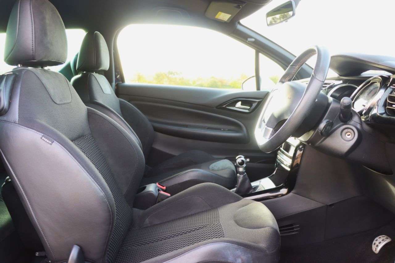 2016 DS AUTOMOBILES DS 3 2016 DS AUTOMOBILES DS 3