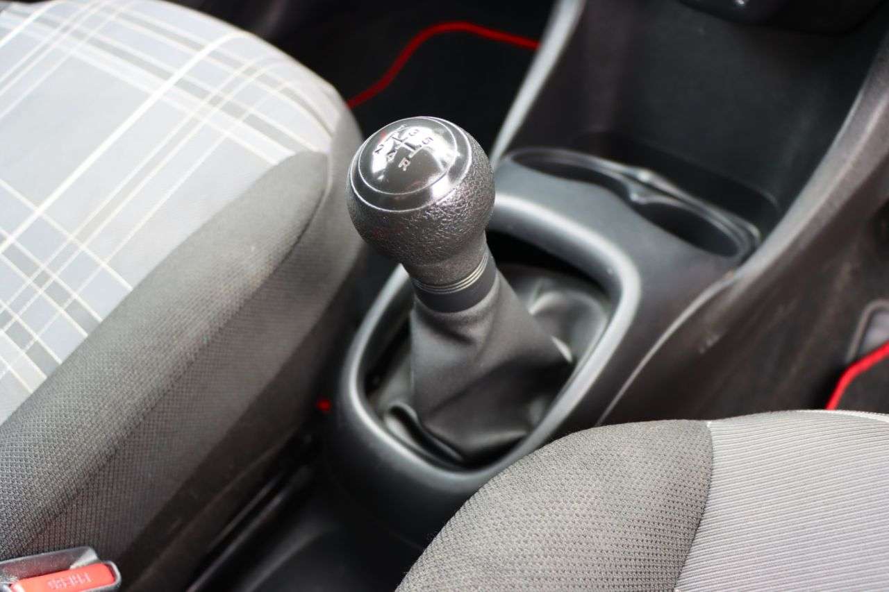 2016 PEUGEOT 108 2016 PEUGEOT 108