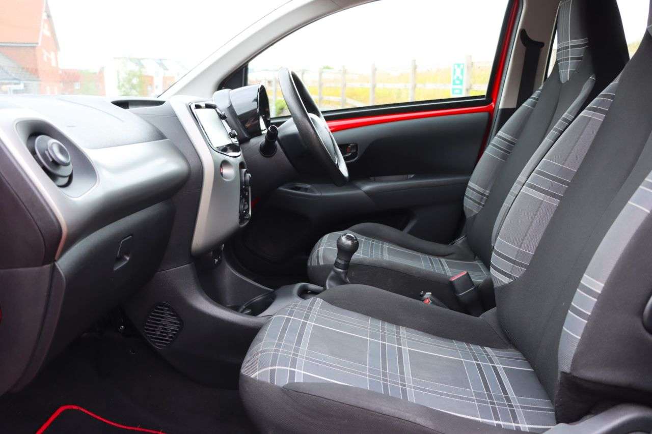 2016 PEUGEOT 108 2016 PEUGEOT 108