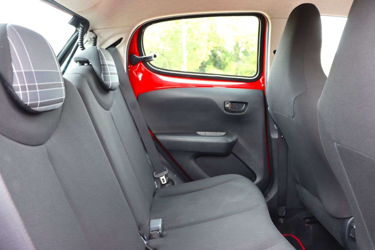 2016 PEUGEOT 108 2016 PEUGEOT 108