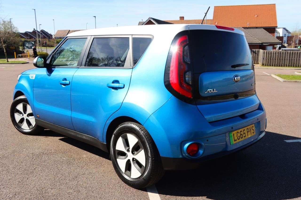 A 2015 KIA SOUL 27kWh EV SUV 5dr Electric Auto (109 bhp) car serviced and ready to go! A 2015 KIA SOUL 27kWh EV SUV 5dr Electric Auto (109 bhp) car serviced and ready to go!