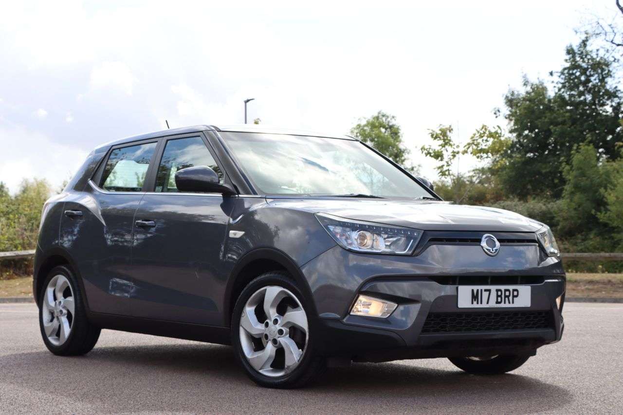 2015 SSANGYONG TIVOLI 2015 SSANGYONG TIVOLI