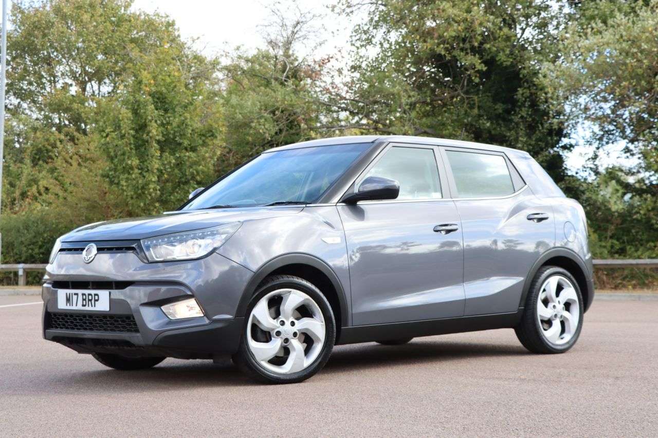 2015 SSANGYONG TIVOLI 2015 SSANGYONG TIVOLI