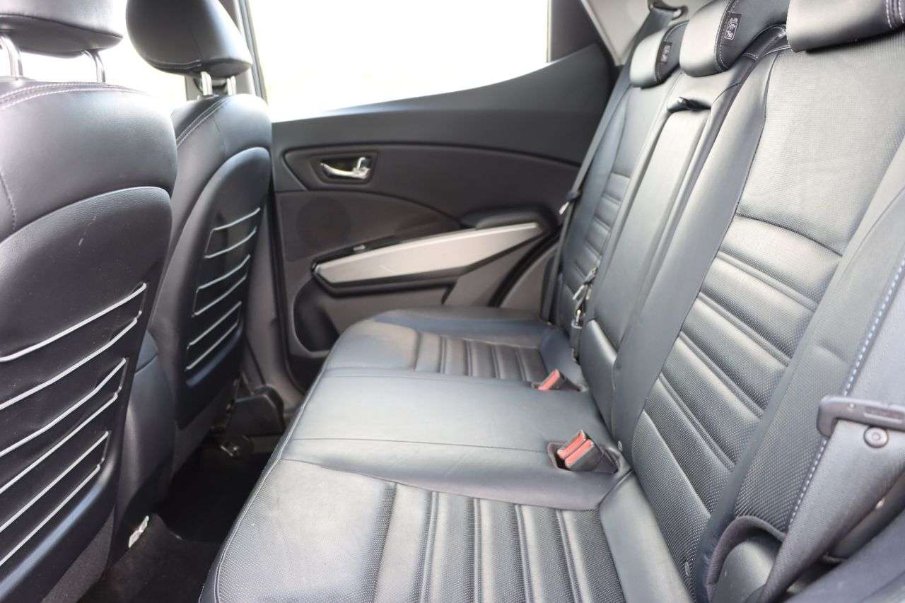 2015 SSANGYONG TIVOLI 2015 SSANGYONG TIVOLI