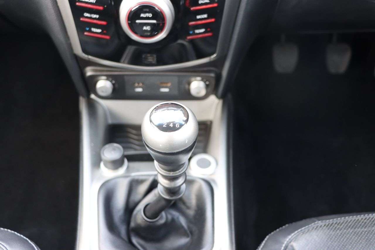 2015 SSANGYONG TIVOLI 2015 SSANGYONG TIVOLI