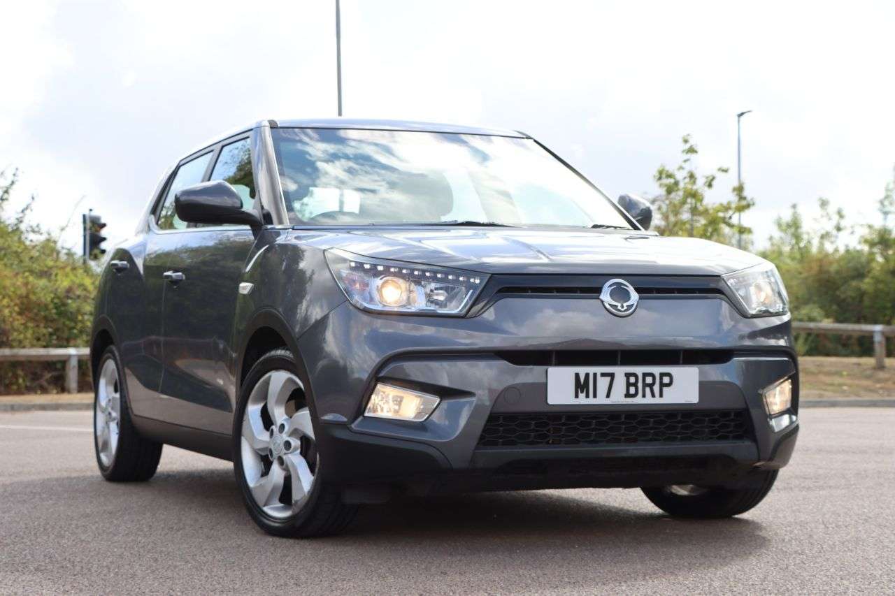 2015 SSANGYONG TIVOLI 2015 SSANGYONG TIVOLI