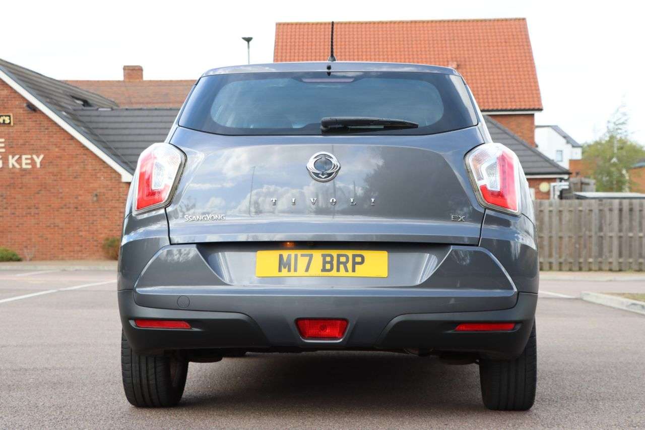 2015 SSANGYONG TIVOLI 2015 SSANGYONG TIVOLI