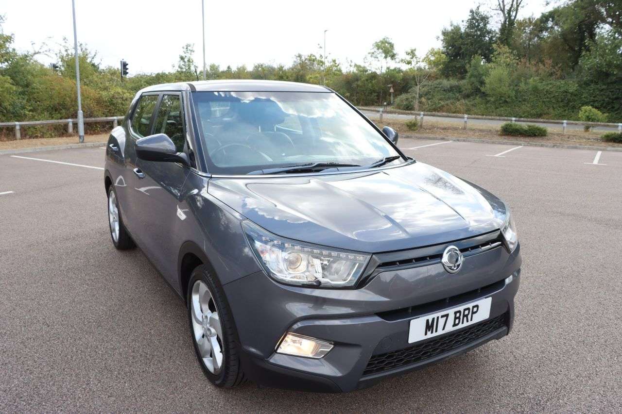 2015 SSANGYONG TIVOLI 2015 SSANGYONG TIVOLI