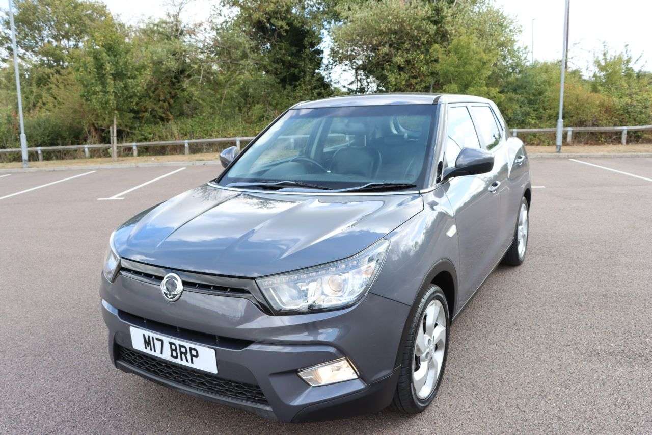 2015 SSANGYONG TIVOLI 2015 SSANGYONG TIVOLI