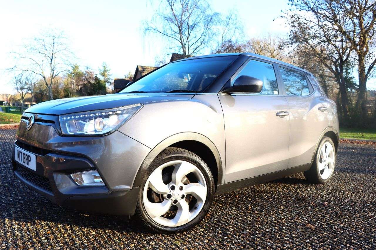 2015 SSANGYONG TIVOLI 2015 SSANGYONG TIVOLI