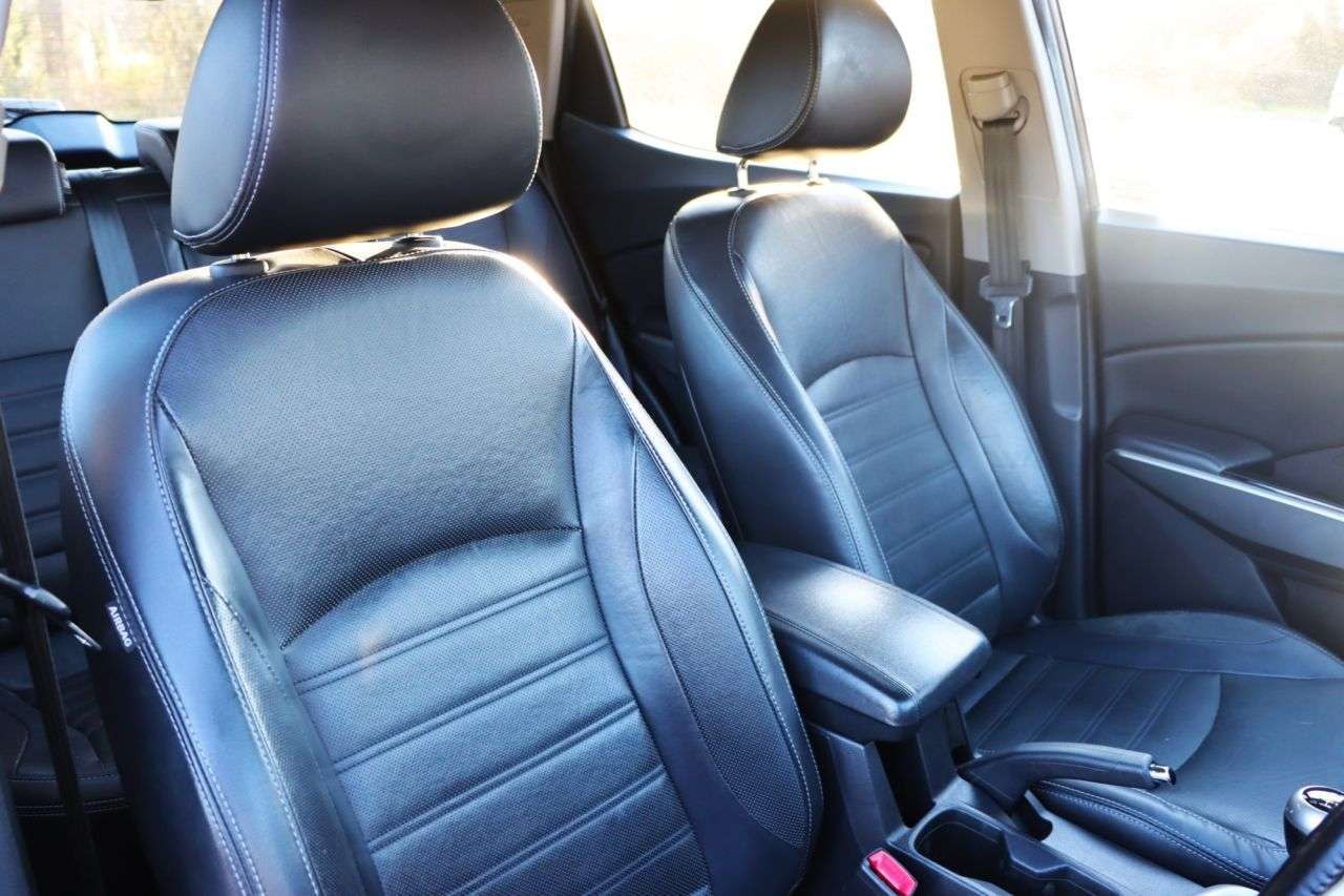 2015 SSANGYONG TIVOLI 2015 SSANGYONG TIVOLI