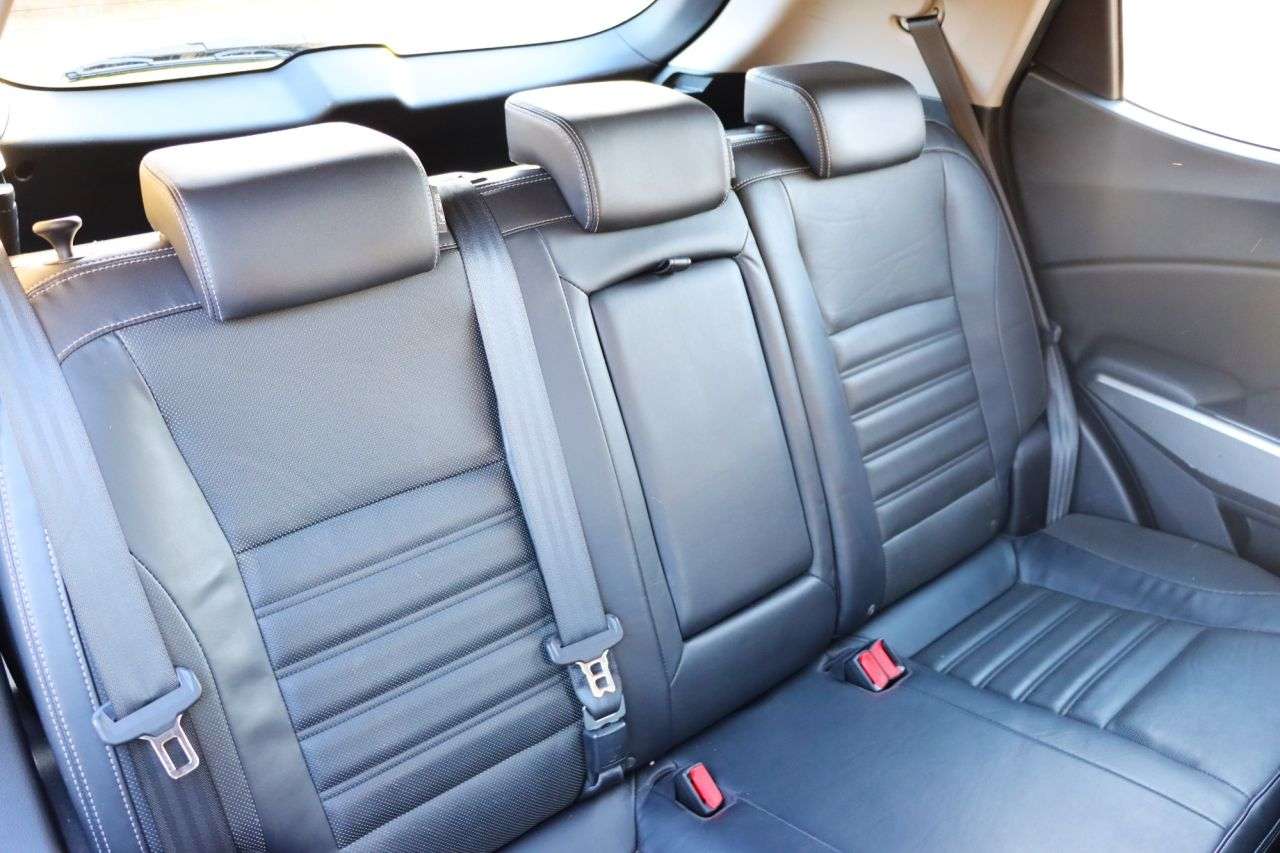 2015 SSANGYONG TIVOLI 2015 SSANGYONG TIVOLI