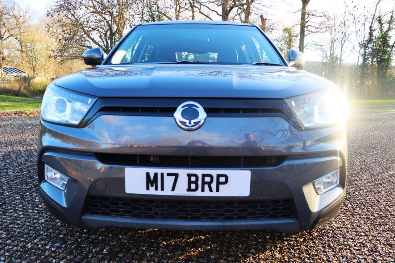 2015 SSANGYONG TIVOLI 2015 SSANGYONG TIVOLI