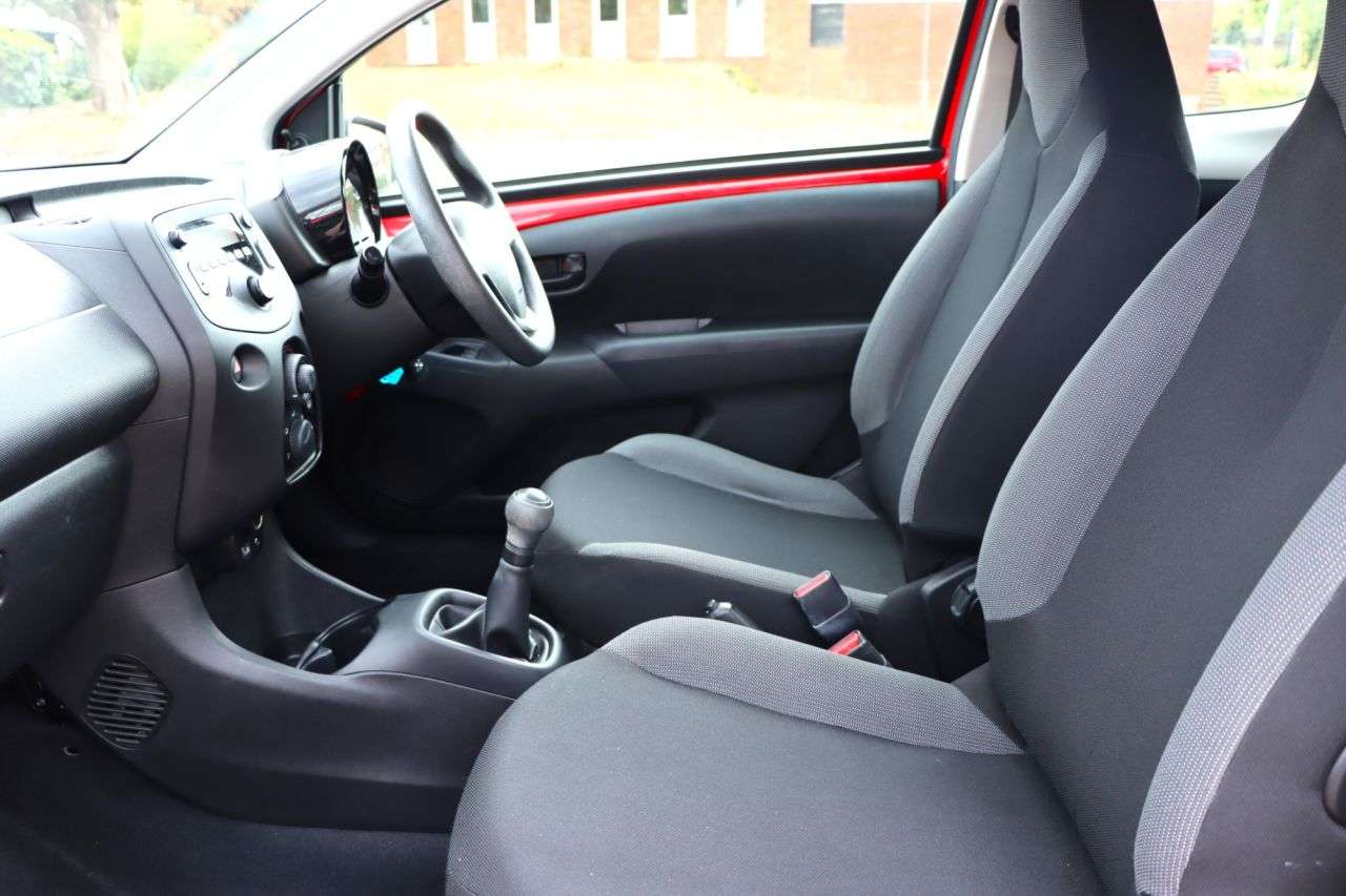 2014 PEUGEOT 108 2014 PEUGEOT 108