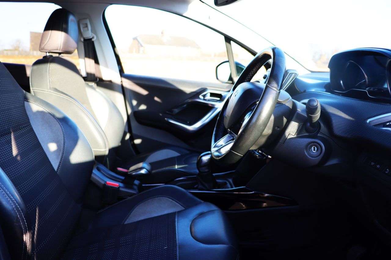 2016 PEUGEOT 2008 2016 PEUGEOT 2008