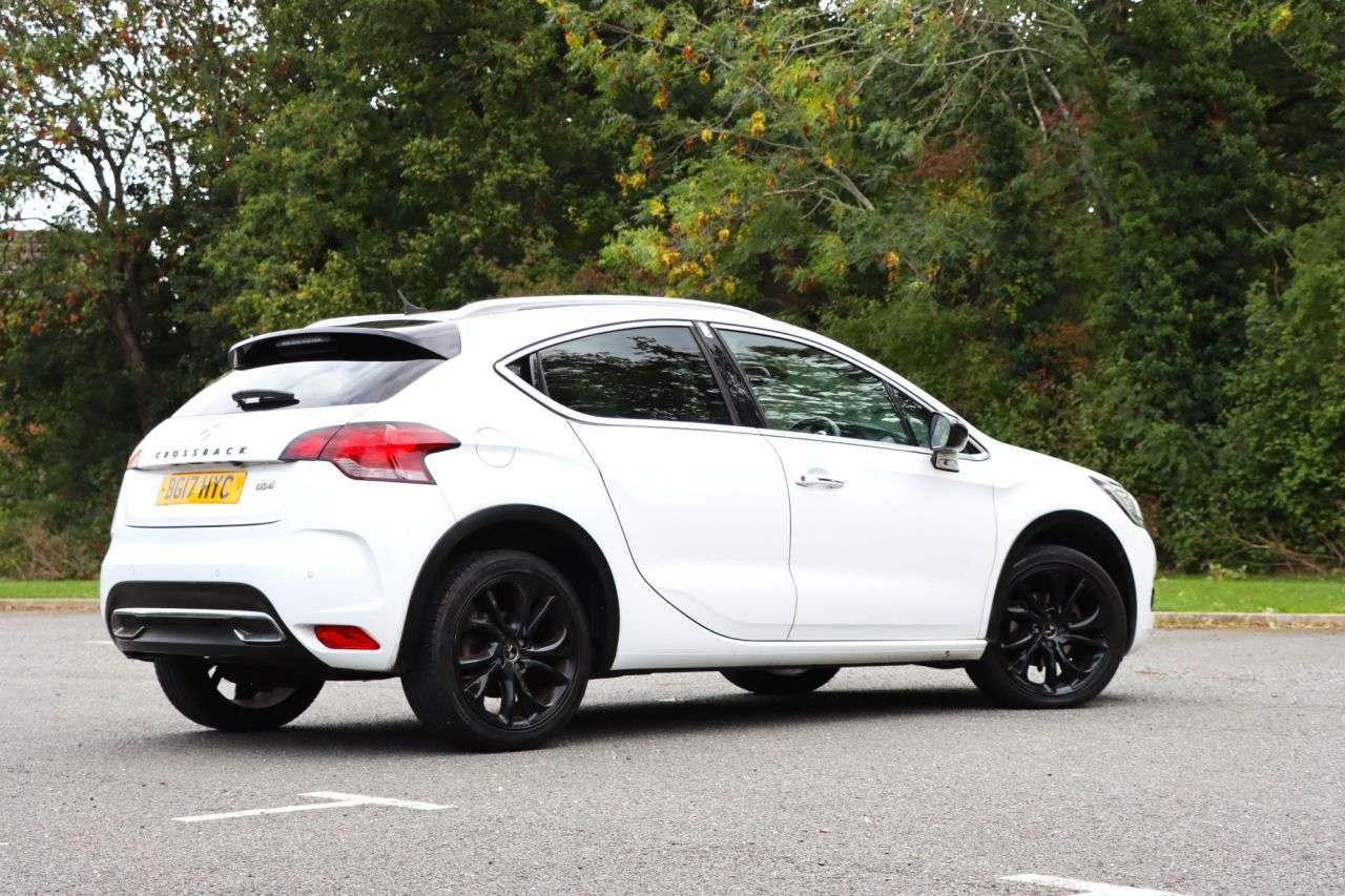2017 DS AUTOMOBILES DS 4 CROSSBACK 2017 DS AUTOMOBILES DS 4 CROSSBACK