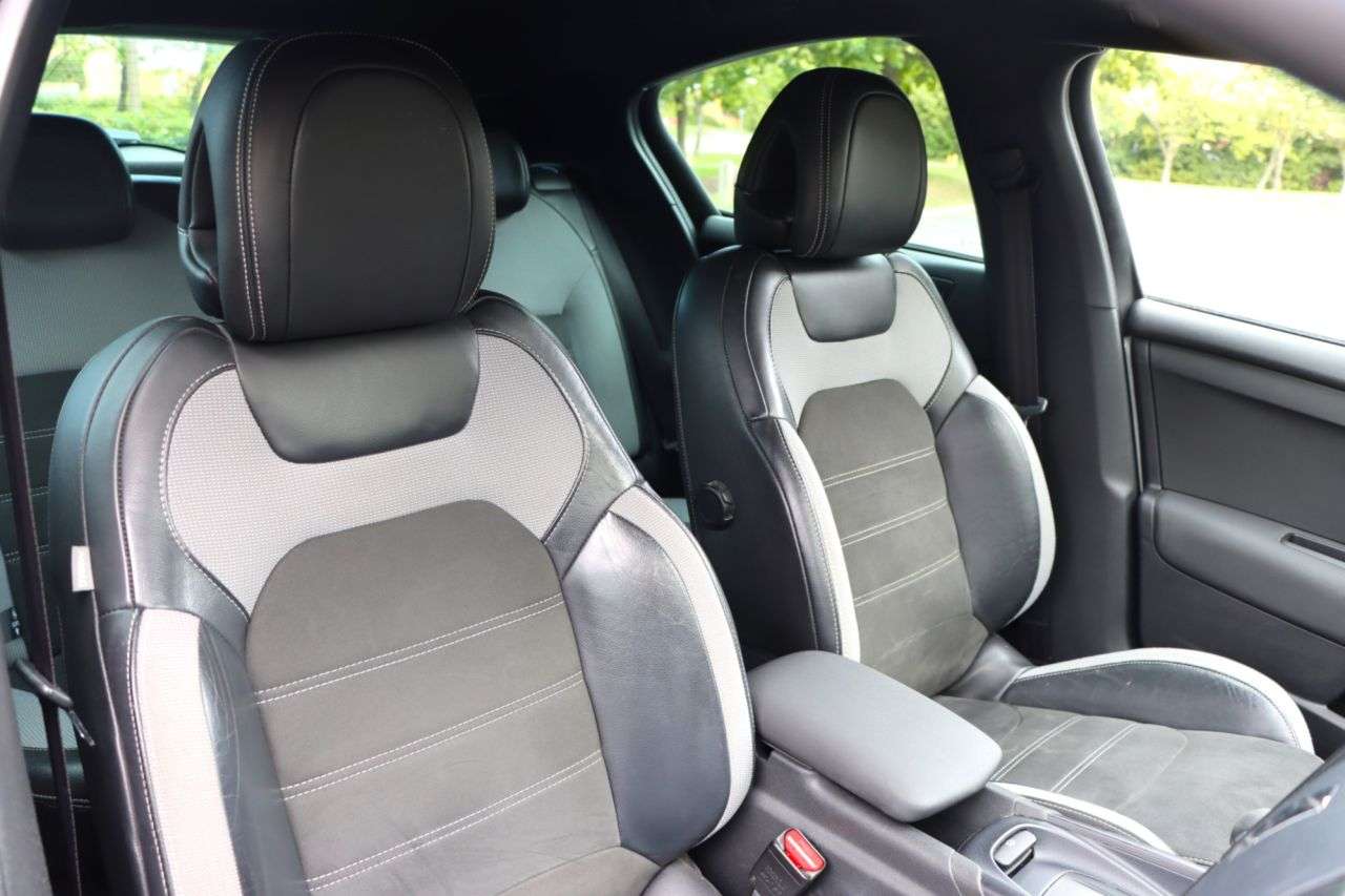 2017 DS AUTOMOBILES DS 4 CROSSBACK 2017 DS AUTOMOBILES DS 4 CROSSBACK