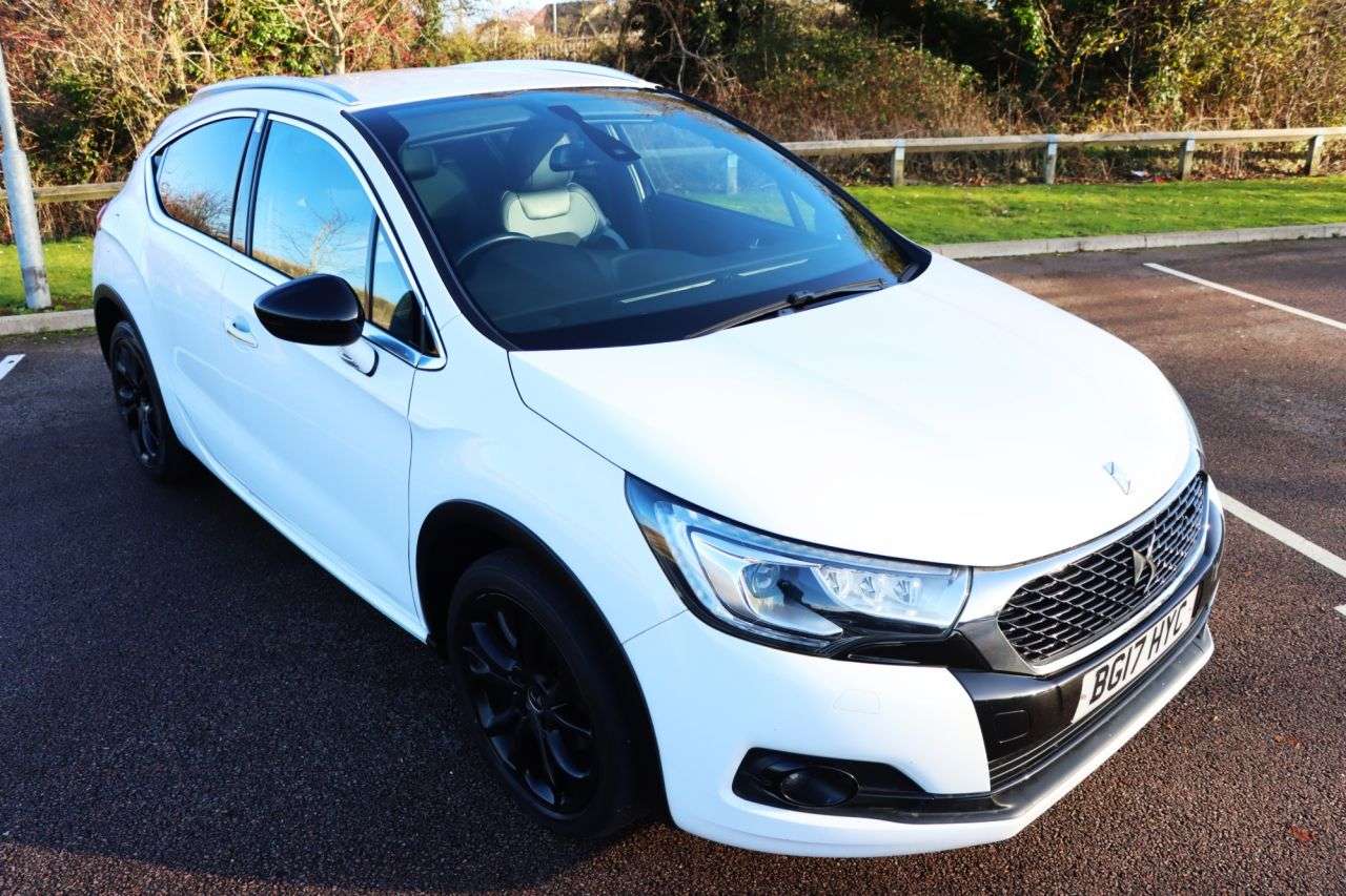 2017 DS AUTOMOBILES DS 4 CROSSBACK 2017 DS AUTOMOBILES DS 4 CROSSBACK