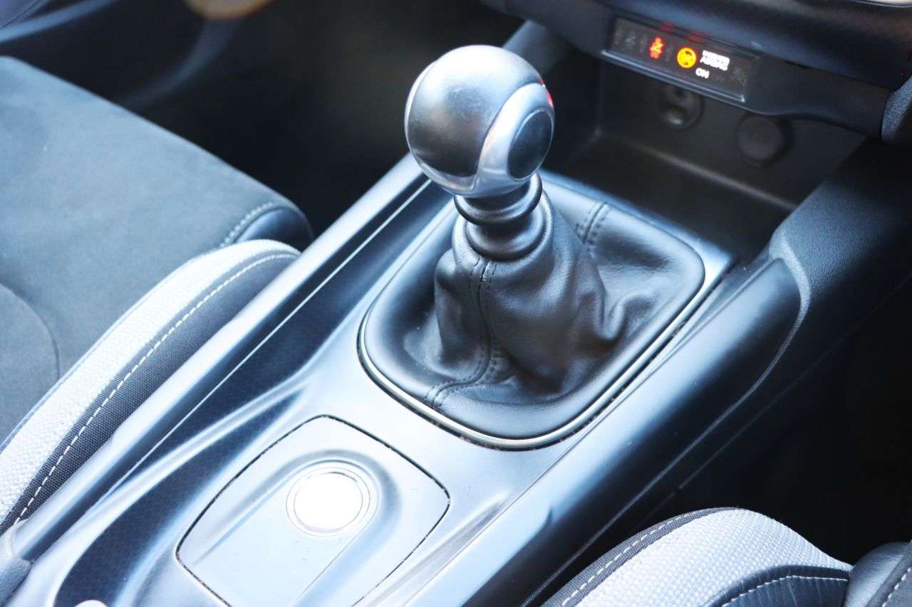 2017 DS AUTOMOBILES DS 4 CROSSBACK 2017 DS AUTOMOBILES DS 4 CROSSBACK