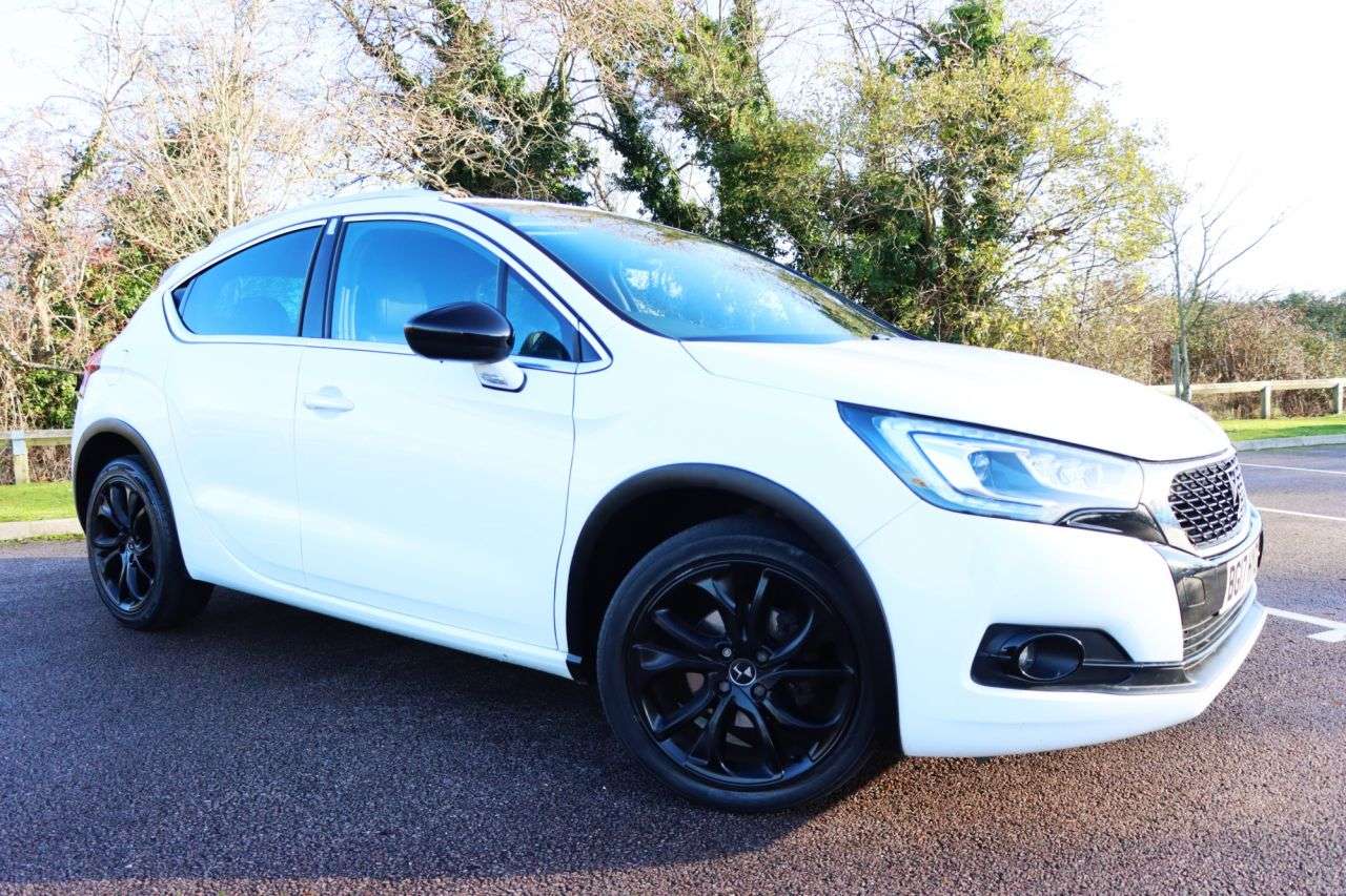 2017 DS AUTOMOBILES DS 4 CROSSBACK 2017 DS AUTOMOBILES DS 4 CROSSBACK