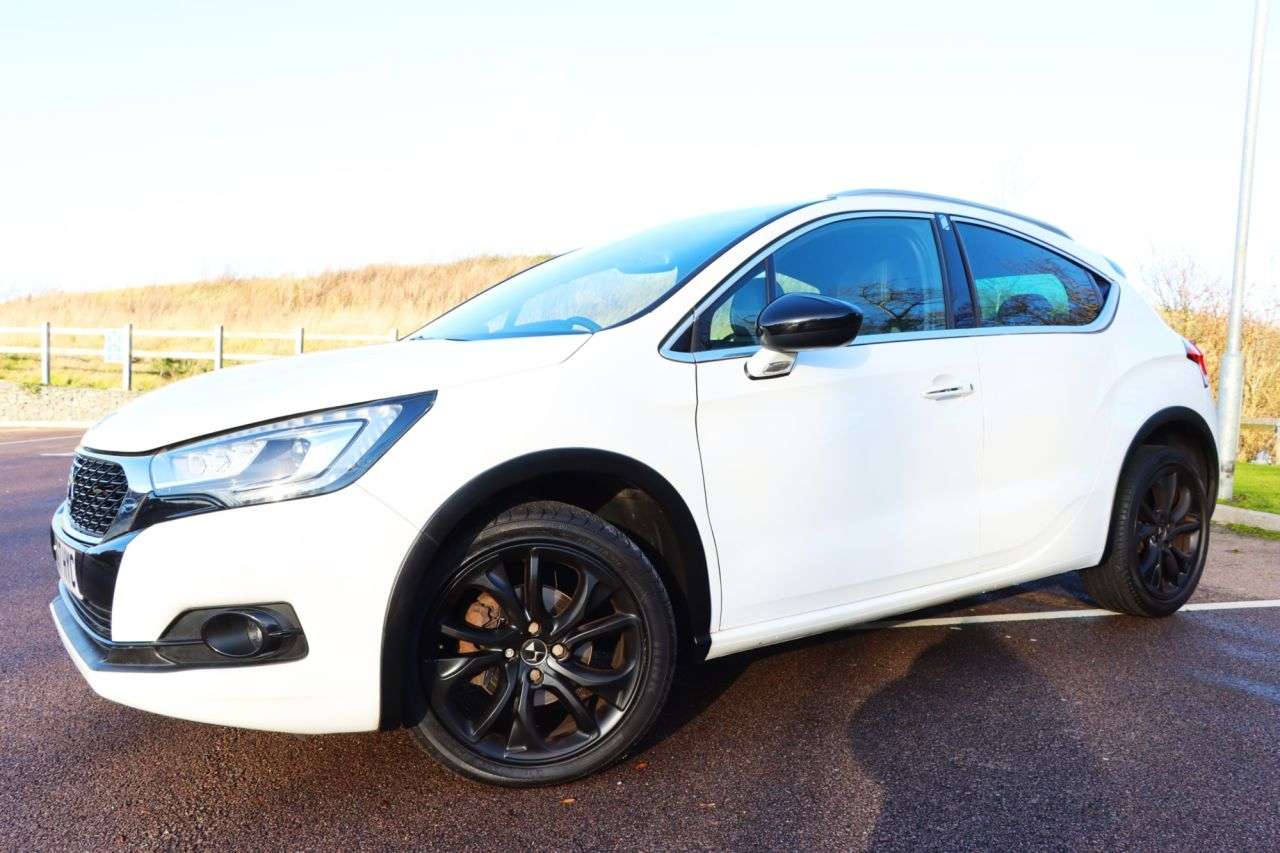 2017 DS AUTOMOBILES DS 4 CROSSBACK 2017 DS AUTOMOBILES DS 4 CROSSBACK