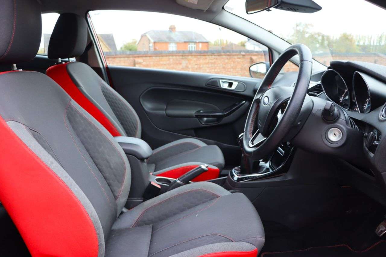 2015 FORD FIESTA 2015 FORD FIESTA