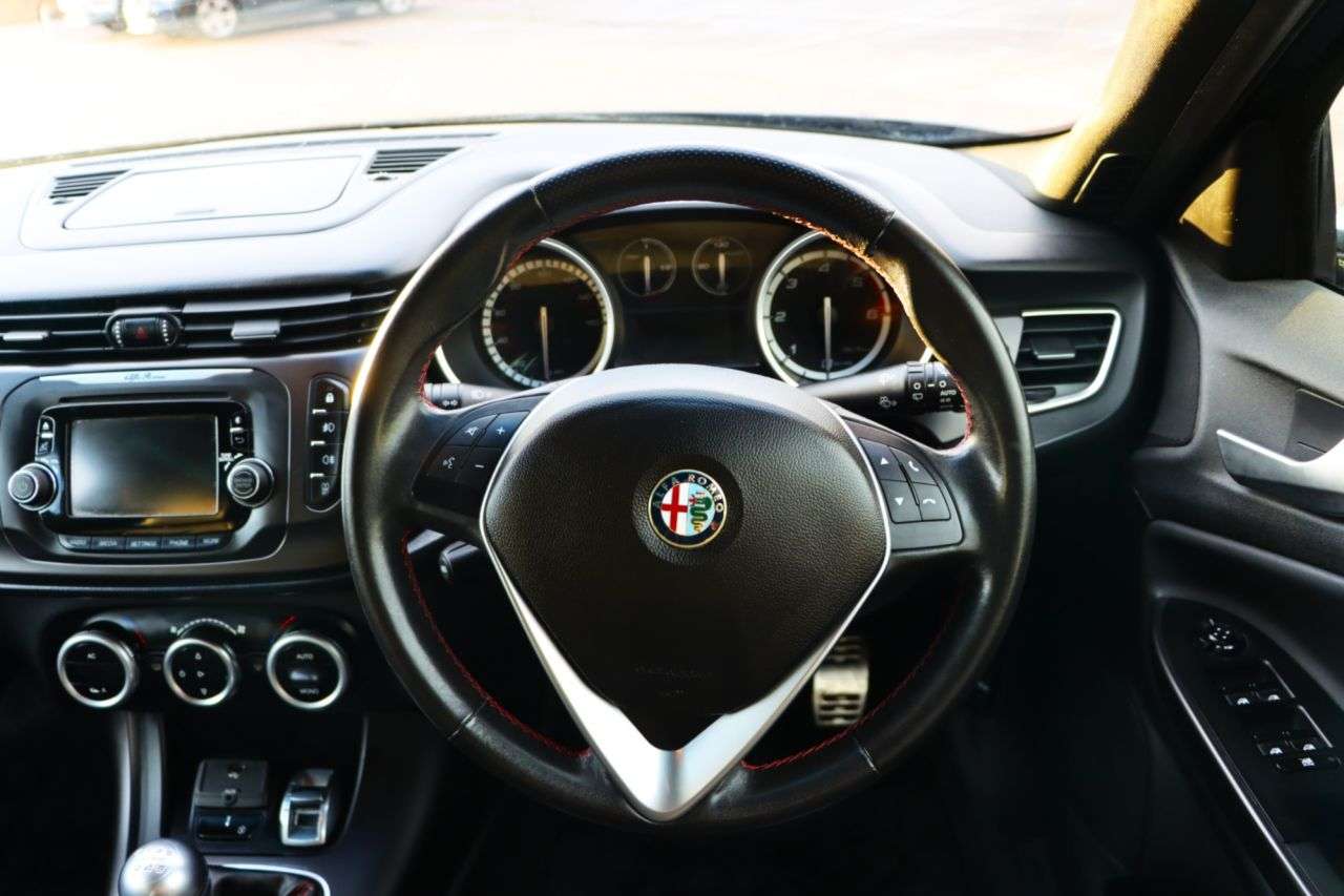2014 ALFA ROMEO GIULIETTA 2014 ALFA ROMEO GIULIETTA
