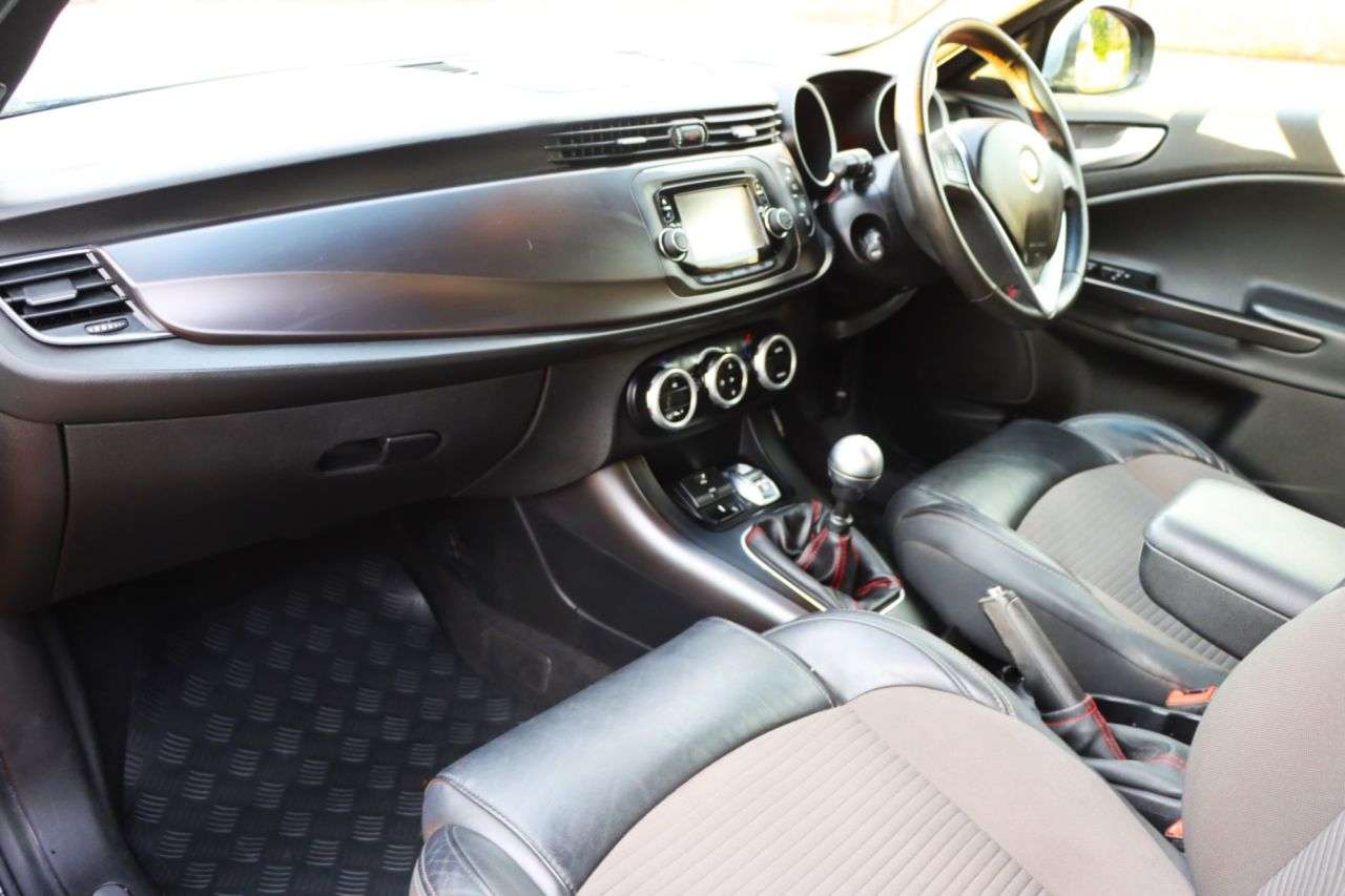 2014 ALFA ROMEO GIULIETTA 2014 ALFA ROMEO GIULIETTA